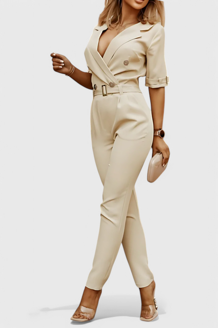 Vivienne Mono con Elegancia Sin Esfuerzo